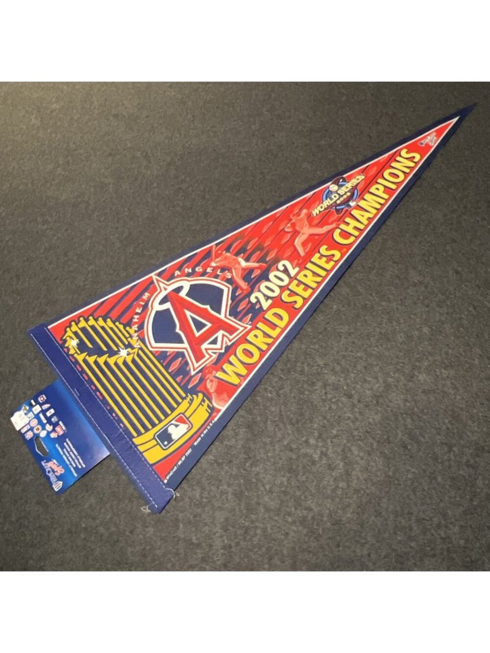 MLB Anaheim Angels TROPHY 2002 World Series Champions Player Photo Pennant
